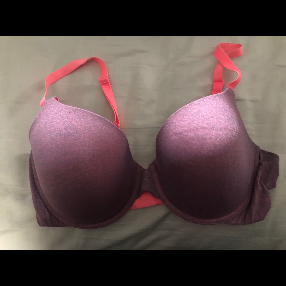 Victoria’s Secret T-Shirt Bra Uplift Semi Demi 38D